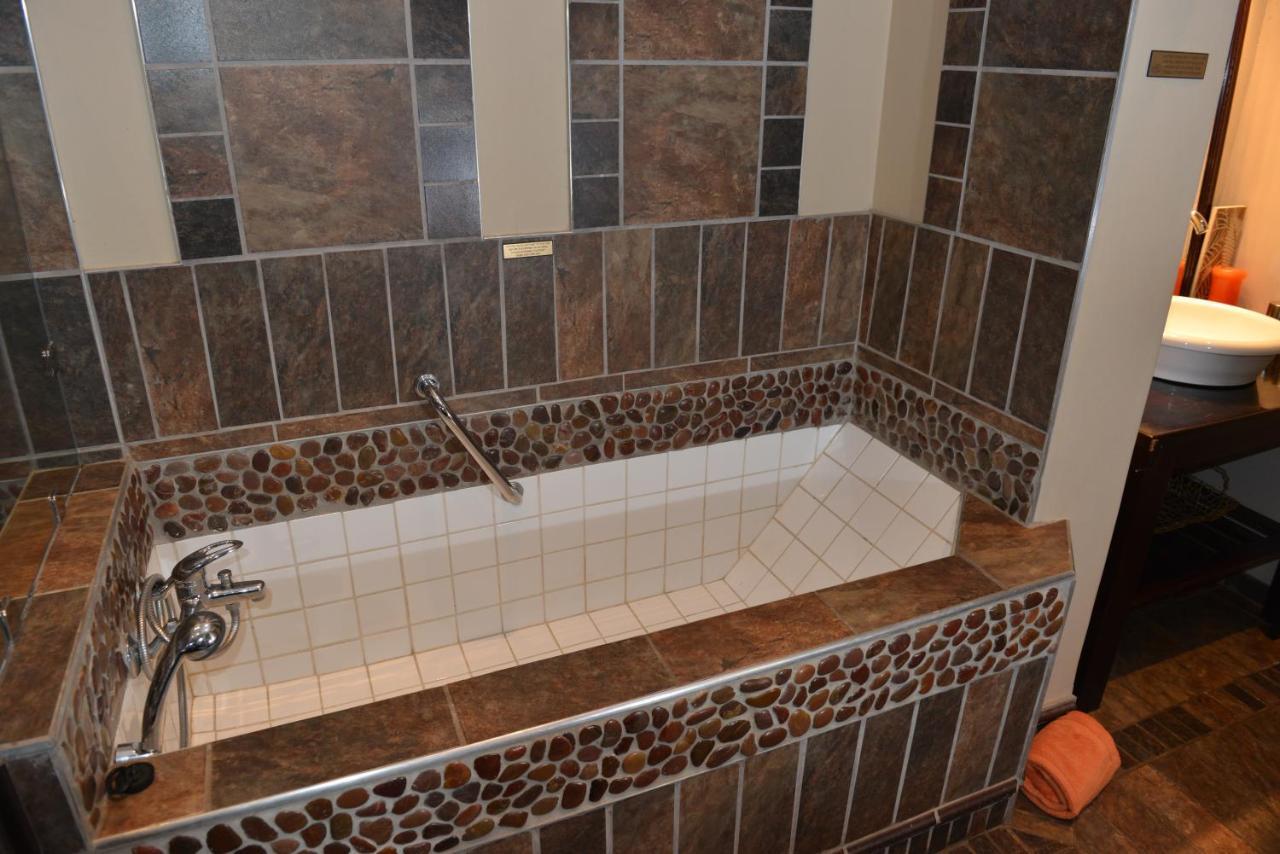 Cornerstone Guest Lodge Pretoria-Noord Esterno foto